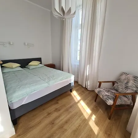 Apartment Apartament Przy Ratuszu *